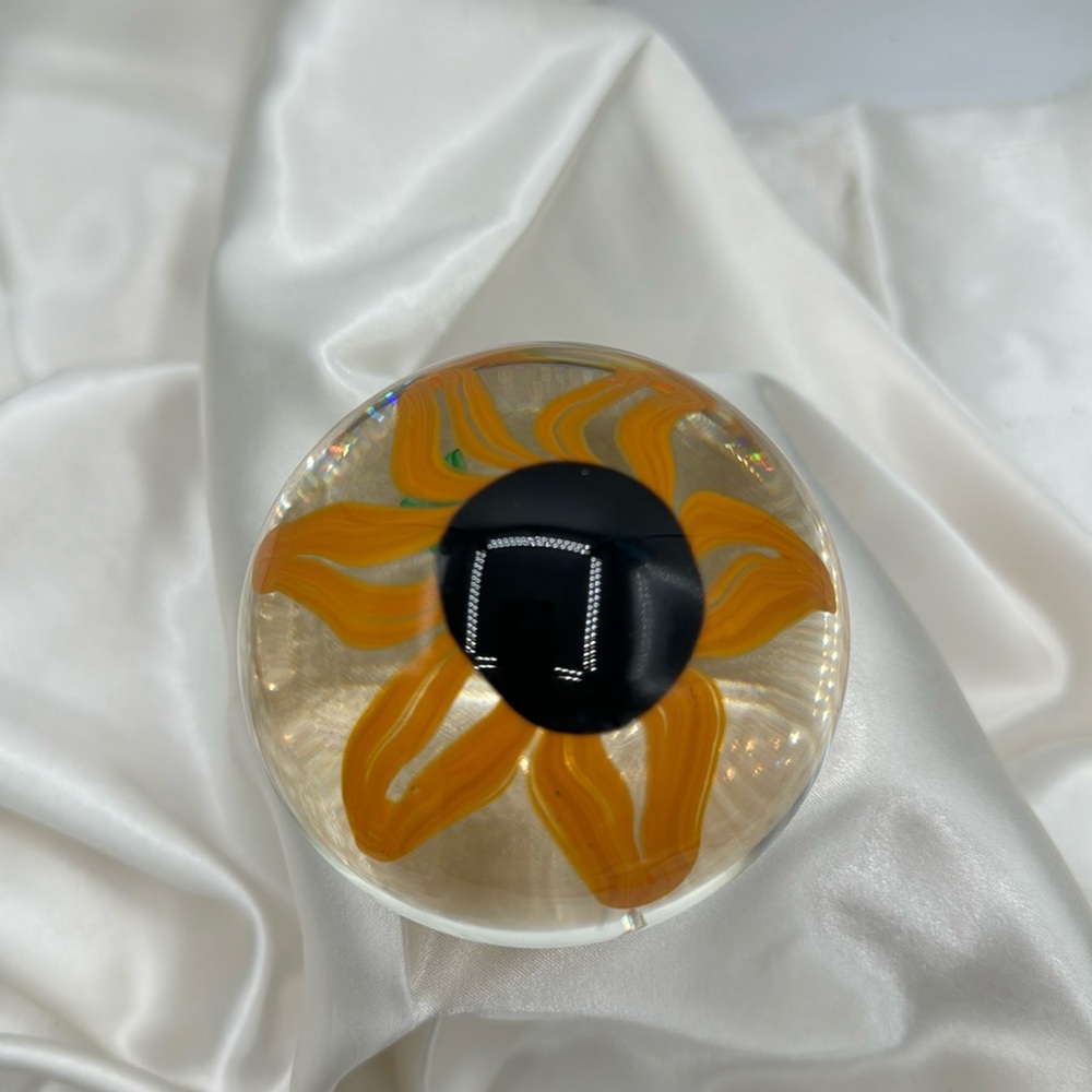 Free State 1997 Sunflower Paperweight.